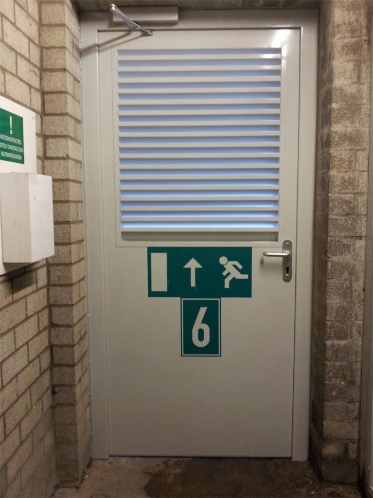 vluchtdeur-station Vluchtdeur
